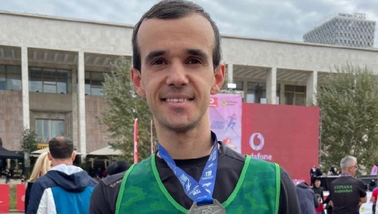 Fituesi i 42 km në Maratonë e Tiranës për meshkujt shpallet efektivi i Forcave të Armatosura