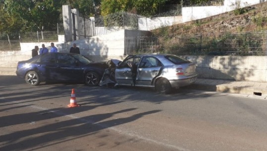 Aksident në rrugën Shijak-Hardhishtë, përplasen dy makina, 4 të plagosur
