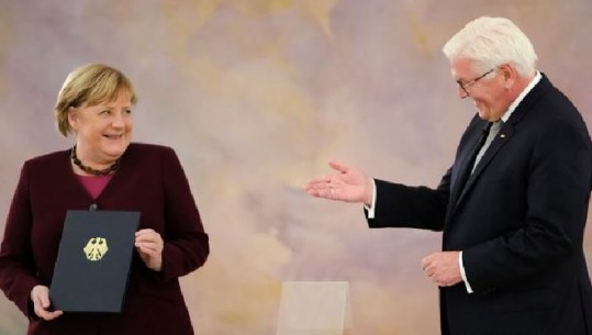 Presidenti gjerman liron nga detyra qeverinë, Merkel vetëm kancelare në detyrë