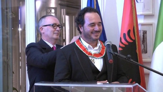 Olen Cesari, një mbrëmje magjike për 30 vitet e miqësisë italo-shqiptare (VIDEO)