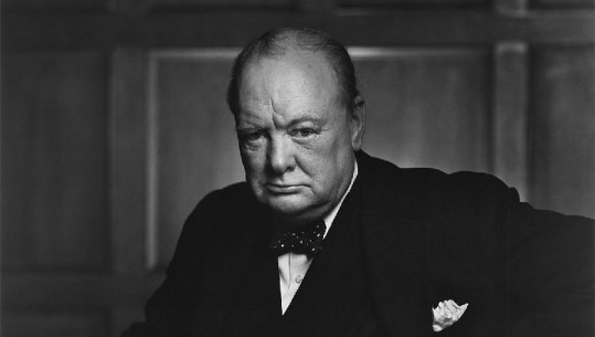 Përse s'ka vend krahasimi me të madhin e të pazëvendësueshmin Churchill?