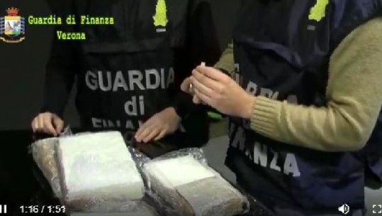 Me 1 milionë euro kokainë në bagazhin e makinës, arrestohen për trafik ndërkombëtar droge 3 shqiptarë në Itali! Si tentuan të mashtronin efektivët: Po shkonim në Shqipëri (VIDEO)
