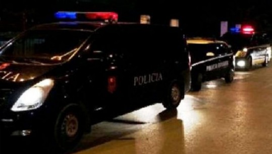  Policia aksion në Korçë, goditet grupi ndërkombëtar i trafikut të drogës, sekuestrohet sasi e konsiderueshme kanabisi! Arrestohen disa persona, mes tyre dhe një avokat