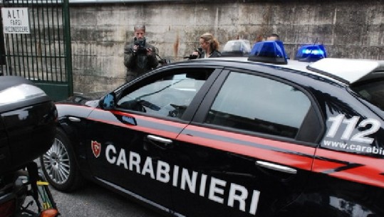 Nuk i lanë të hynin në restorant se ishte mbushur plot, shqiptarët në Itali rrahin rojet e sigurisë