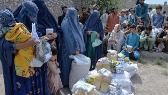 Afganët të kërcënuar nga uria, kreu i Organizatës Botërore të Ushqimit: Do të përballen me ferrin në tokë