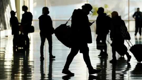 Shtetet e Bashkuara heqin ndalimin e udhëtimeve për shkak të pandemisë