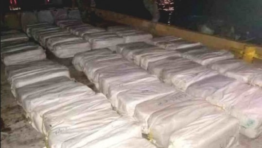 E pazakontë në Afrikën e Jugut, grabitësit mësyjnë policinë, i marrin 541 kg kokainë