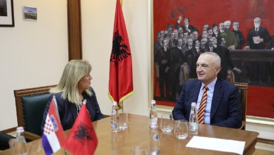 Meta pret në Presidencë deputeten shqiptare të Kroacisë: Kanë mbështetjen time për çdo bashkëpunim