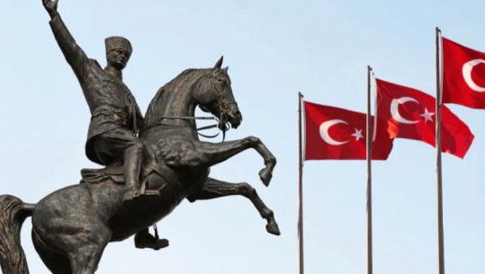 Si u themelua Turqia moderne nga Mustafa Kemal Ataturku