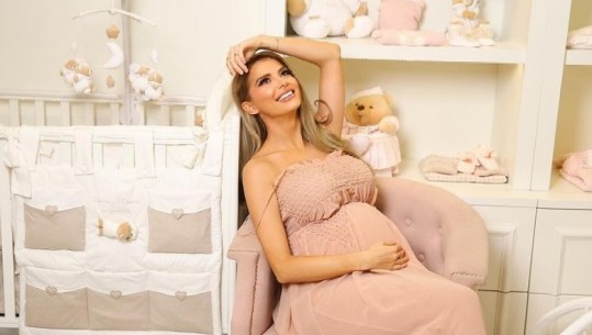 Nënë për herë të parë, Marina Vjollca konfirmon gjininë e fëmijës