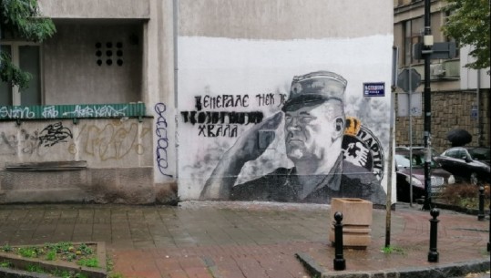 KE i bën thirrje Serbisë: Hiqni muralin kushtuar Ratko Mladiçit