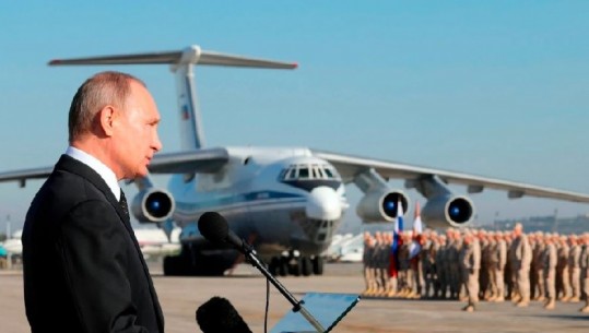 A është Putini thjesht duke kërcënuar apo po përgatitet për luftë?