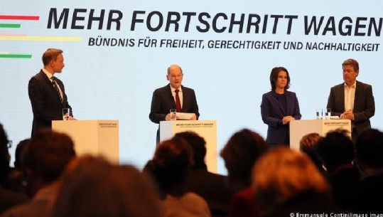 Merr fund epoka e 'Gruas së Hekurt', arrihet marrëveshja për koalicion në Gjermani, Olaf Scholz zyrtarisht kancelar