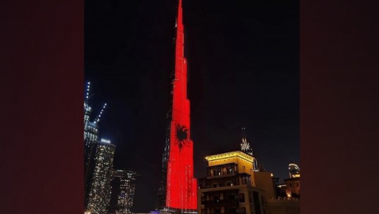 FOTO/ Dita e Pavarësisë, Dubai ‘vishet’ kuqezi