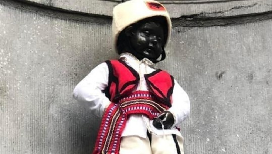 Festa e Pavarësisë, simboli i Brukselit vishet me kostumin tradicional shqiptar 