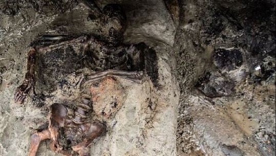 'I arratisuri i fundit', zbulohen eshtrat skeletore të një burri që u përpoq t'i shpëtonte shpërthimit të Vezuvit, arkeologët: Duhet të ketë përjetuar një vdekje të tmerrshme