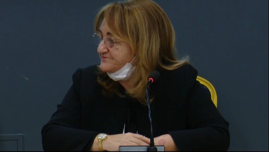 Rakacolli: Punonjësit e administratës, të supermarketeve dhe qendrave tregtare të vaksinohen deri më 31 dhjetor! Nga 4 janari do i kërkohet certifikata e vaksinimit ose test COVID çdo 5 ditë