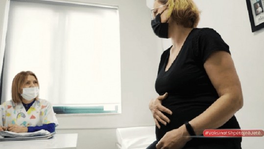 VIDEOLAJM/ Gratë shtatzëna apel: Vaksinohuni, mbroni veten dhe fëmijën