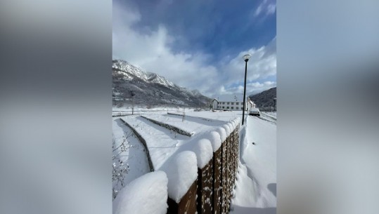 Nën madhështinë e dëborës, pamjet pikoreske që të ofron Vermoshi (FOTO)