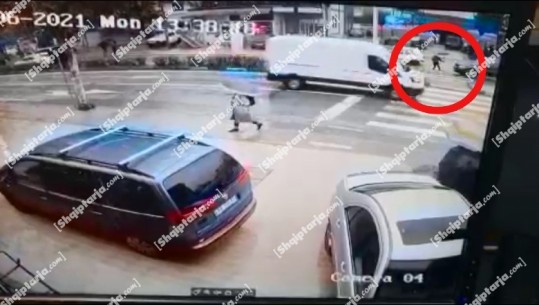 VIDEO/ 16-vjeçarja shpëton mrekullisht, drejtuesi i dehur i BMW X5 e përplas te vijat e bardha, frenon e i jep gaz sërish, prangoset disa orë më pas! E mitura në spital