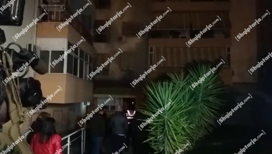 VIDEO/ Përfshihet nga flakët banesa pranë burgut të grave në Tiranë! Banorët dalin jashtë! Zjarrfikësit në vendngjarje