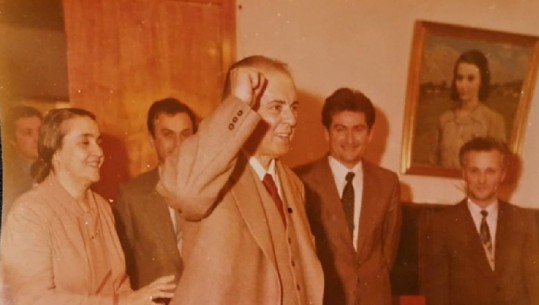 8 Dhjetori/ 13 dëshmi që konfirmojnë se Sali Berisha ishte i besuari i Ramiz Alisë, familjes Hoxha dhe Byrosë Politike për të kontrolluar PD-në