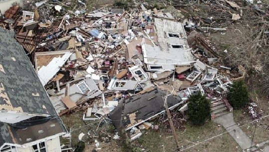 Tornadot shkatërruan qytete të tëra në Kentaki, numri i viktimave mund të shkojë në 100! Biden shpall gjendjen e fatkeqësisë
