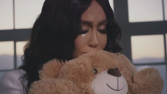 ‘Kënga jote më solli sërish në jetë’, Dafina Zeqiri merr mesazhin prekës nga fansja