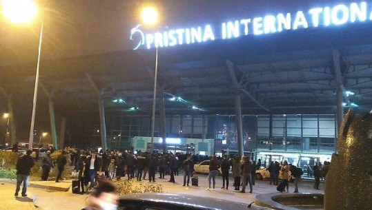 Masat anti-COVID nga Italia, 100 qytetarë bllokohen në aeroportin e Prishtinës