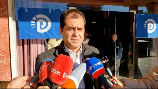 Bylykbashi: Basha ka larguar nga lista e anëtarësisë demokratët e ’91, sot do të votojnë edhe ata për shkarkimin e kreut të PD-së