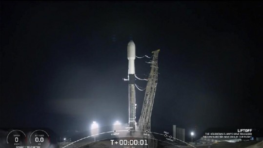 SpaceX lëshon 52 satelitë Starlink nga baza e Kalifornisë