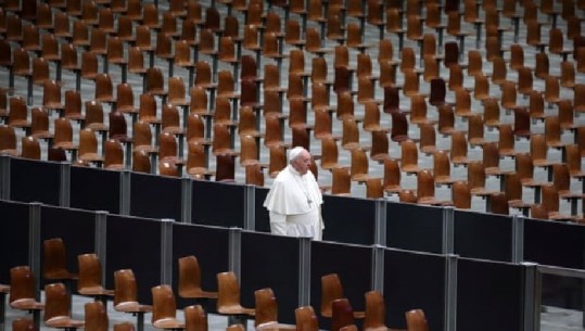Papa Françesku komenton me një gjuhë të ashpër dhunën në familje ndaj grave: Është pothuajse satanike