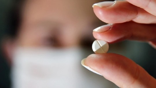 Rregullatori shëndetësor në SHBA autorizon pilulën e Pfizer kundër COVID-19