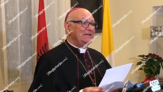 Në prag të Krishtlindjeve, Imzot Angelo Massafra uron nga Shkodra: Gëzuar besimtarëve katolikë dhe ortodoksë 