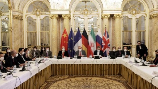 Irani kërkon që bisedimet në Vjenë të fokusohen në heqjen e sanksioneve