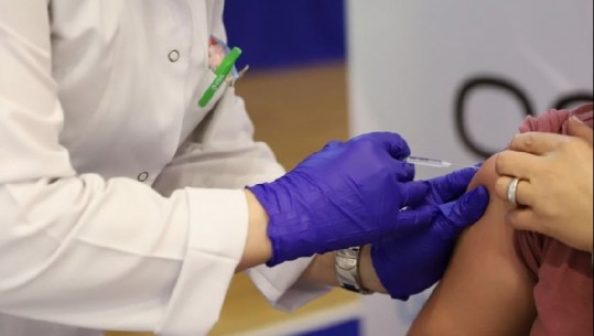 COVID19/ Mbi 2 milion e 300 mijë vaksinime janë kryer kundër virusit në Shqipëri që prej filllimit të pandemisë