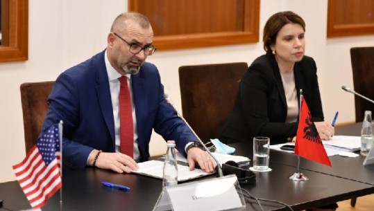 Reduktimi drastik i numrit të gjykatave drejt finalizimit