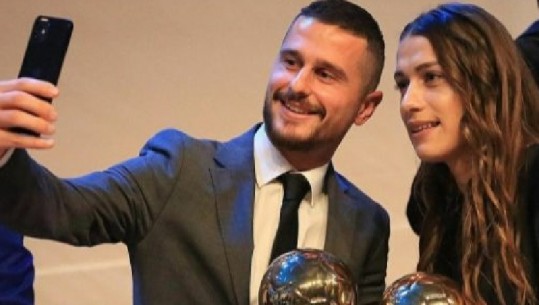'Topi i Artë' i Superligës, Dejvi Bregu merr çmimin e 2021! Shkëlqejnë Vllaznia, Tirana, Teuta dhe Laçi