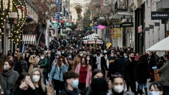 Rëndohet situata epidemiologjike nga COVID-19 në Greqi! 72 viktima dhe 35.580 raste të reja në 24 orët e fundit 