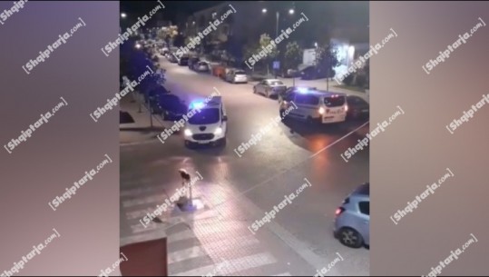 VIDEO/ Elbasan, policia kontrolle blic në lokalet që frekuentohen nga persona me precedent dhe të rrezikshëm! Disa të shoqëruar