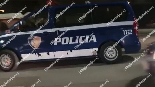 'Ndal policia', uniformat blu kontrolle makinave në Tiranë! Autori i vrasjes së 35-vjeçarit , ende i lirë (VIDEO)