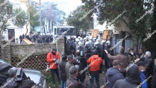 Protesta e dhunshme e Berishës, reagojnë kundërshtarët e Bashës! Nishani: Dhunove demokratët, ne s’dorëzohemi! Bregu: Shkatërrimi i PD ka nisur vite më parë