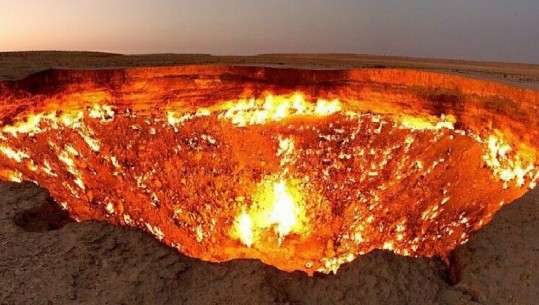 'Porta e Ferrit' do të shuhet?! Turkmenistani planifikon ta mbyllë, por çfarë është 'zjarri i përjetshëm' në tokën turkmene, si u zbulua