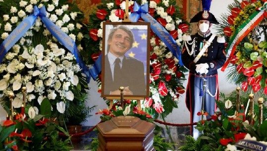  Lamtumira e fundit, figura politike nga e gjithë bota mblidhen në Romë, mbahet ceremonia mortore e ish-presidentit të Parlamentit Evropian David Sassoli (VIDEO)