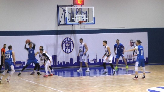 Tirana fiton derbin me Dinamon në basketboll, trajneri Karaj: Gjysmëfinalja s'është qëllimi ynë, duam trofeun