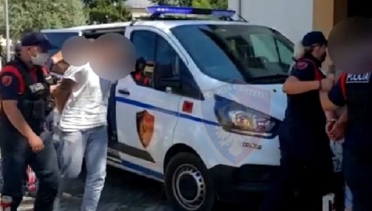 Transportuan 30 emigrantë nga Lindja e Mesme në vendin tonë, tre të arrestuar! I mbanin 'peng' në një banesë në Tiranë dhe kërcënonin familjarët të paguanin për rrugën