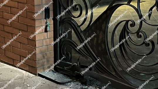 Durrës/ Shpërthim me lëndë plasëse në derën e jashtme të shtëpisë së Armand Dukës, pamjet e dëmeve të vogla të shkaktuara