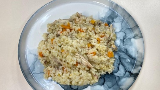 Gatime nga zonja Albana, Pilaf me perime dhe mish pule