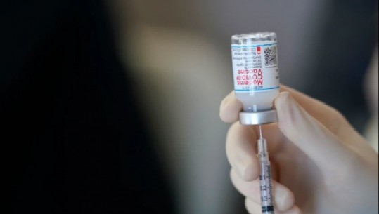 Moderna fillon provat klinike me një vaksinë të posaçme për variantin Omicron