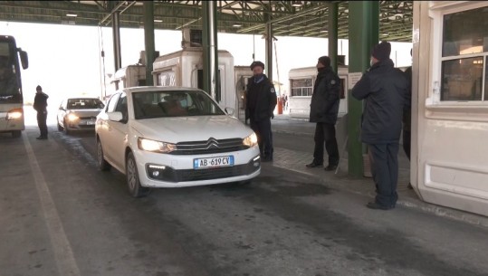 Shqiptarët 'braktisin' Kosovën, Morina e boshatisur! Gjatë 24 orëve të fundit kaluan vetëm 50 automjete